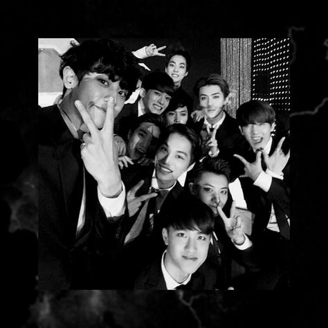 Exo Black And White Group Ot9, Exo Black And White, Exo Group Photo, Ipad Setup, Exo For Life, Exo Icons, Exo Group, Wallpapers Black, Sm Town