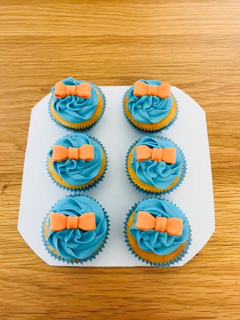 Blippi Birthday Cupcakes, Blippi Cupcake Ideas, Blippi Cupcakes, Blippi Cupcake, Blippi Party, 2nd Birthday Party For Boys, Birthday Party Snacks, Boy Birthday Party Themes, Toddler Birthday Party