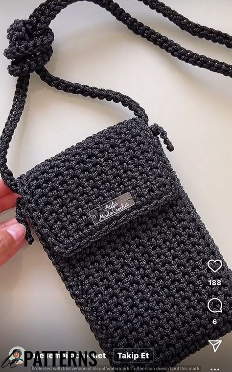 Learn Crochet Phone Case Patterns with This Tutorial Crochet Phone Case Pattern, Crochet Phone Case, Phone Bag Crochet, Phone Bag Pattern, Phone Case Pattern, Crochet Wallet, Ornaments Crochet, Crochet Phone Cases, Crochet Mobile