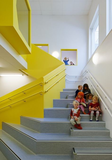 Sjötorget Kindergarten / Rotstein Arkitekter Lindman Preschool Designs, Kindergarten Design, School Interior, Interior Stairs, Education Architecture, Education Design, Learning Spaces, School Architecture, Stairs Design