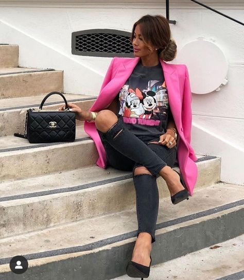 Hot Pink Blazer Outfit, Pink Blazer Outfit, Light Pink Blazer, Outfit Ideas Pink, Hot Pink Blazer, Hot Pink Outfit, Light Pink Blazers, Hot Pink Blazers, Blazer Outfits Casual