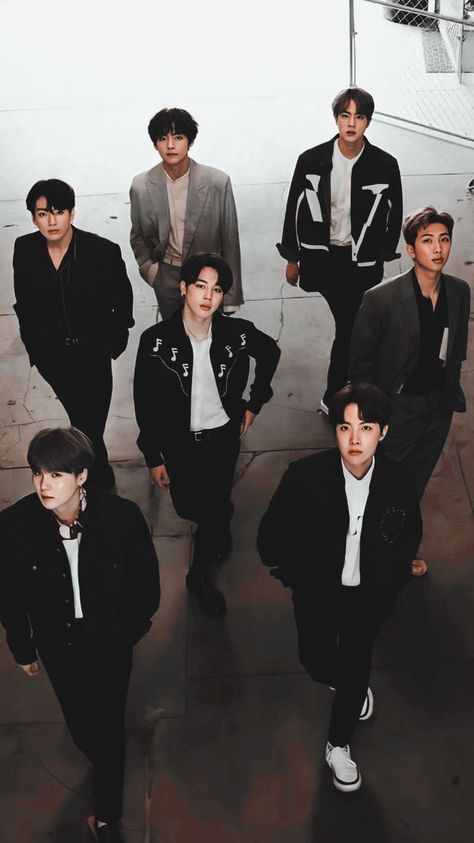 Bts Wallpaper Aesthetic, Bts Black And White, Bts Jungkook Birthday, Bts Young Forever, Bts Group Picture, Jhope Cute, Bts Group Photos, Wallpaper Bts, Actor Picture