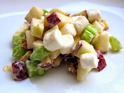 Caker Cooking: Marshmallow Waldorf Salad Recipe With Marshmallows, Marshmallow Salad, Waldorf Salad Recipe, Apple Salad Recipes, Waldorf Salad, Recipes With Marshmallows, Apple Salad, Yogurt Recipes, Chicken Salad Recipes