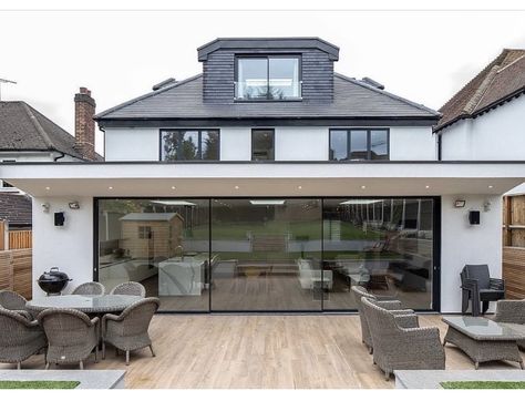 Double Rear Extension, Double Side Extension, Bungalow Extensions Before And After, House Investment, Small House Extensions, Roof Renovation, Small Backyard Garden Design, Bungalow Extensions, Modern Bungalow Exterior