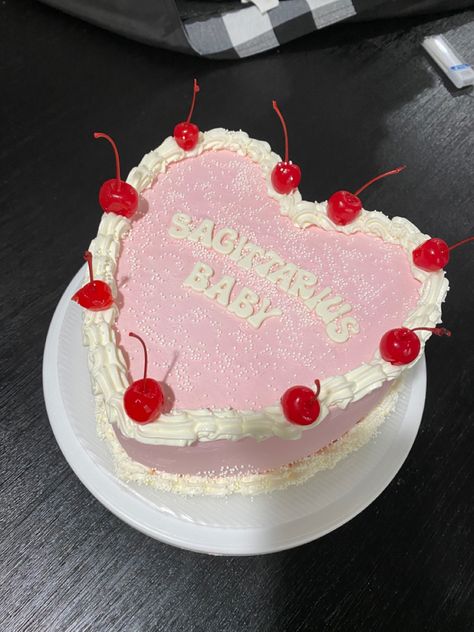 Heart cake trendy Funny Heart Cake, Sagittarius Birthday Aesthetic, Heart Cake Inspo Aesthetic, Pretty Heart Cakes, Bday Cake Inspo Aesthetic, Trendy Heart Cake, Pink Heart Bday Cake, Saggitarius Cake Design, Sagittarius Heart Cake