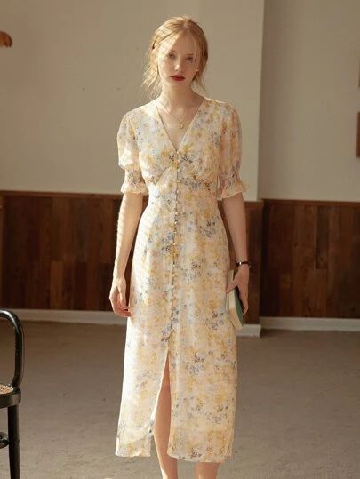 Floral Dress For Women, Floral Academia, Italian Dresses, Yellow Vintage Dress, Tea Dresses, Maxi Floral Dress, Church Fits, Glamorous Fashion, Simple Bridesmaid Dresses