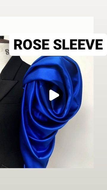 Rose Sleeve Pattern, Creative Sleeves, Diy Sleeves, Puff Sleeve Blouse Pattern, Sew Hacks, Sleeve Patterns, Rose Sleeve, Sewing Sleeves, How To Make Rose