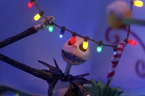 Tim Burton Animation, Popular Christmas Movies, Nightmare Before Christmas Movie, Christmas Cookbook, New Nightmare, Classic Christmas Movies, Holiday Movies, Oogie Boogie, Holiday Movie