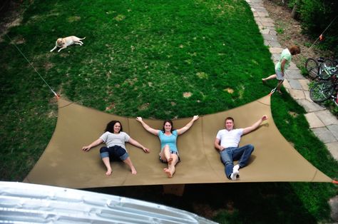 Your Summer Isn't Complete Without This Gigantic Hammock | Imagine the fun and relaxation you could have in this giant hammock. | Credit: Hummingbird Hammocks | From WIRED.com Giant Hammock, Outdoor Hammock Bed, Backyard Accessories, Hammock Bed, Outdoor Hammock, Sopot, Decoration Originale, Outdoor Life, Outdoor Fun