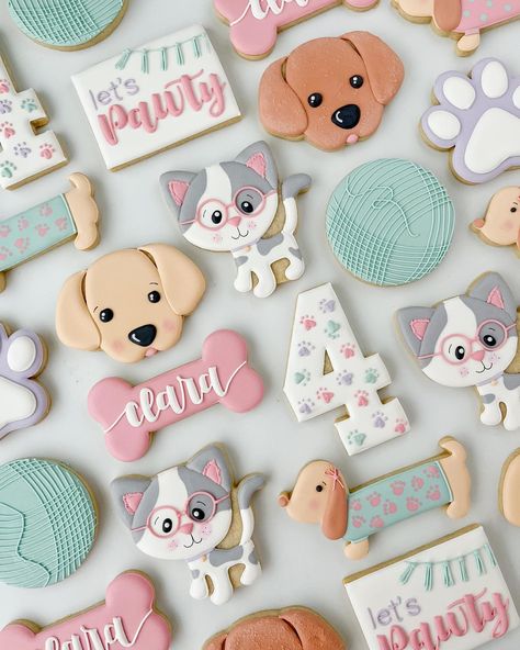 Rachel 💕 Sugar Cookie Sisters (@sugarcookiesisters) • Instagram photos and videos Pet Adoption Birthday Party, Paw Cookies, Dog Themed Birthday Party, Christmas Dog Treats, Cat Themed Birthday Party, Puppy Birthday Parties, Cat Cookies, Girl Birthday Themes