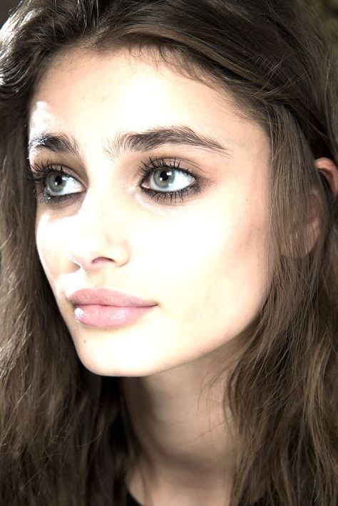 Taylor Hill Makeup, Dead Eyes, Lily Rose Depp Style, Glasses Makeup, Cute Makeup Looks, Taylor Hill, Models Makeup, Grunge Makeup, Kiss Makeup