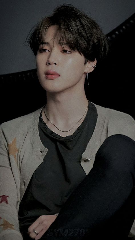 #jimin #bts Jimin Aesthetic Pics, Aesthetic Seventeen, Smile Pictures, Jimin Aesthetic, Aesthetic Lockscreens, Jimin Pictures, Foto Jimin Bts, Park Jimin Bts Wallpaper, Seventeen Jun