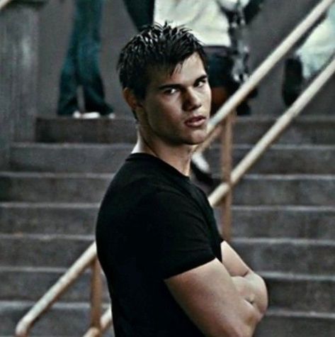 Jacob Black Imagines, Twilight Jacob Aesthetic, Jacob Twilight Aesthetic, Taylor Lautner Aesthetic, Jacob From Twilight, Jacob Black Aesthetic, Tyler Lautner, Jacob Twilight, Taylor Jacobs