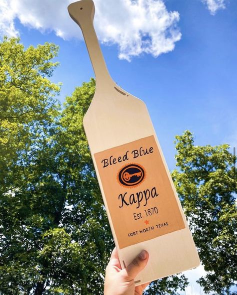 Sorority Paddle Designs, 21st Paddle, Big Little Paddles, Little Gifts Sorority, Shot Ski, Senior Week, Paddle Ideas, Greek Paddles, Sorority Ideas