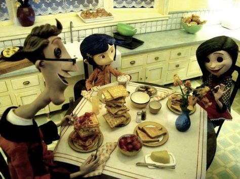 . Coraline Breakfast, Clay Mation, Goonies Never Say Die, Laika Studios, Kubo And The Two Strings, Coraline Movie, Tim Burton Characters, Coraline Jones, Tim Burton Films