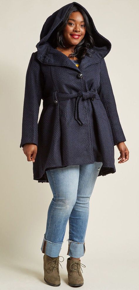 19 Plus Size Coats - Plus Size Winter Coats - alexawebb.com #alexawebb #plussize Modest Plus Size Fashion, Plus Size Outfits With Sneakers, Plus Size Fashion For Women Summer, Plus Size Winter Coats, Plus Size Winter Jackets, Short Plus Size Fashion, Plus Size Winter Outfits, Look Plus Size, Plus Size Winter