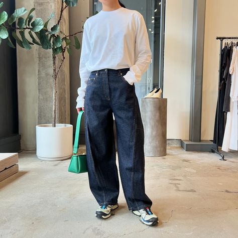 The Sid Jean by @tibi is back! Available now in classic wash and dark denim 👖 limited sizes available, contact us to shop! Dark Wash Jeans Outfit, Dark Denim Outfit, Dark Denim Jeans Outfit, Dark Washed Jeans Outfit, Wash Jeans Outfit, Daily Fits, Denim Jeans Outfit, Dark Denim Jeans, Jeans Outfit