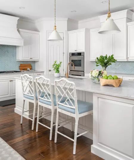 Dreamy Kitchens, Transitional Dining Room, White Kitchen Decor, Grey Table, White Modern Kitchen, Transitional Kitchen, The Collective, Pictures Ideas, Ballard Designs