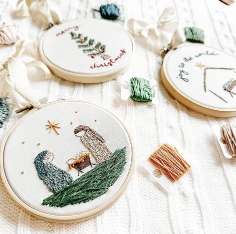 Embroidered Nativity Scene, Embroidery Nativity, Embroidered Nativity, Nativity Embroidery, Christmas Ornament Embroidery, Xmas Embroidery, Beautiful Christmas Ornaments, Autumn Embroidery, Ornament Embroidery