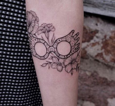 Luna's Glasses Tattoo, Harry Potter Luna Glasses Tattoo, Luna Harry Potter Tattoo, Luna Glasses Tattoo, Professor Mcgonagall Tattoo, Luna Love Good Tattoo, Luna Lovegood Glasses Tattoo, Luna Lovegood Tattoo Ideas, Luna Lovegood Tattoo