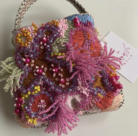 Mermaid Bag, Sac Diy, Embellished Bags, Embroidery Bags, Beaded Bag, Beaded Crafts, Flower Bag, Luxury Purses, 자수 디자인