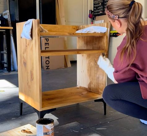 DIY Record Player Stand Record Storage Stand, Diy Stereo Stand, Record Player Table Diy, Diy Record Cabinet, Diy Stereo Cabinet, Vinyl Records Storage Ideas Diy, Record Stand Diy, Wooden Record Player Stand, Diy Vinyl Storage Record