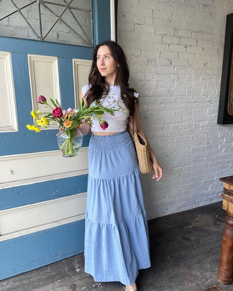 A weekend recap with Fits, Flowers & Rosé 💐 My recent outfit obsession: A maxi skirt and a simple white t . . . #springoutfitinspo #girltherapy #springstyle #ootdshare #outfitideasforwomen #explorepage #blueskirt #outfitcheck Skirt And Crewneck Outfit, Thrift Fit, Thrift Fits, Crewneck Outfit, Fit Ideas, Simple White, Blue Skirt, White T, Pic Ideas