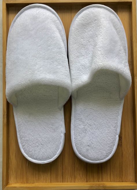 Reusable soft warm slippers for hotel travel Features: . Sandals are mainly used quality non-woven fabrics. Hygienic and comfortable to wear. . Environmentally friendly material is healthy and safe for human skin to touch directly. . Light in weight, they can be easily carried for travel use. Disposable style, you can throw it away after use. Do not carry a burden during travel. . Suitable for home guests. No need to wash, the best choice for those who don't like doing a lot of housework. A Burden, Warm Slippers, Woven Fabrics, Environmentally Friendly, Woven Fabric, Towels, Slippers, Hotel, Sandals