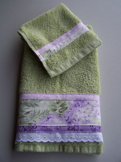 Toallas Decoradas Ideas, Embroider Ideas, Floral Towels, Decorative Bath Towels, Towel Decor, Towel Crafts, Kitchen Hand Towels, Decorative Towels, Cotton Bath Towels