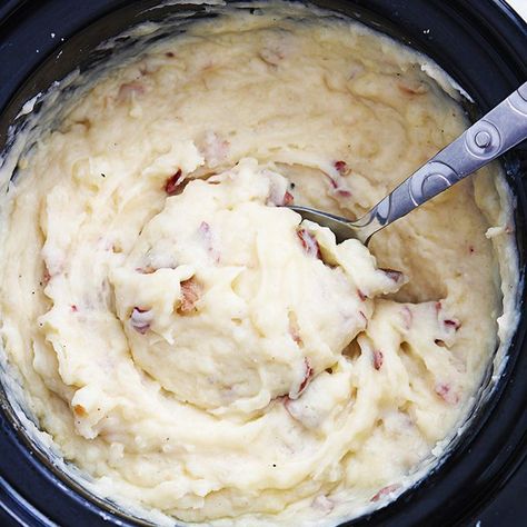 Slow Cooker Mashed Potatoes - Creme De La Crumb Garlic Herb Mashed Potatoes, Slow Cooker Mashed Potatoes, Crockpot Mashed Potatoes, Slow Cooker Salisbury Steak, Perfect Mashed Potatoes, Easy Mashed Potatoes, Custard Cake, Mashed Potato Recipes, Crock Pot Cooking