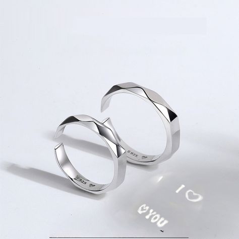 ✨✨Introducing our S925 Sterling Silver Light Reflection Ring✨✨ Shop High quality S925 Silver Jewelry at kaldas.ae 25% Off Best-Sellers, FREE shipping on all orders and Secured checkout Offer ends soon, hurry up and buy now: https://www.kaldas.ae/products/s925-sterling-silver-light-reflection-ring Romantic Party, Love Pattern, Romantic Gestures, New Jewelry, Fashion Couple, Couple Rings, One Ring, 925 Sterling Silver Jewelry, Creative Fashion