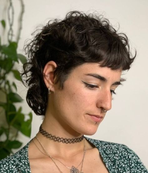 Charming Pixie Mullet for Curly Hair Undercut Long Pixie Haircut, Gender Neutral Haircuts Oval Face, Mullet For Curly Hair, Masculine Hairstyles For Women, Pixie Mullet Curly, Non Binary Haircuts Curly, Gender Neutral Hairstyles, Neutral Hairstyles, Non Binary Haircuts Round Face