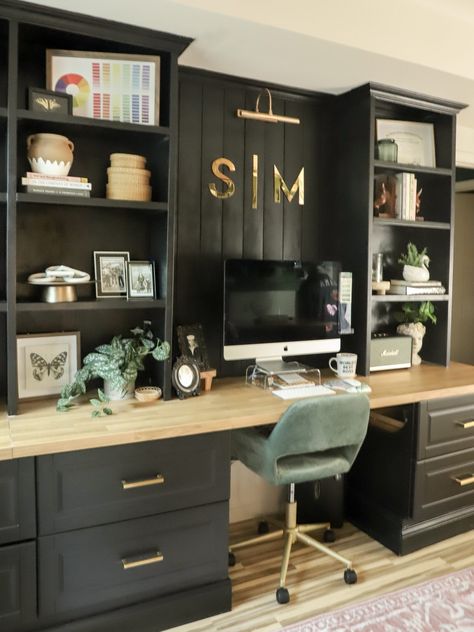 Home Office Reveal - Home Office Reveal Home Office Reveal Luxurious Desk, Builtin Bookshelves, Modern Home Office Ideas, Ikea Office, Modern Home Office Desk, Bedroom Inspirations Minimalist, Overhead Light, Office Built Ins, Modern Home Offices