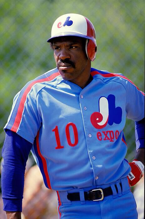 Andre Dawson models one of the most uninspired unis ever. Mlb Fashion, Mlb Uniforms, Famous Baseball Players, Andre Dawson, Baseball Legends, Sf Giants Baseball, Sports Athletes, Old Baseball Cards, Baseball Photography