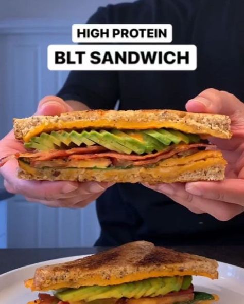 High Protein Sandwich, Keto Blt, Low Calorie Bread, Protein Sandwich, Quick Delicious Meals, Blt Sandwich, Breakfast Meals, Egg Sandwich, Cooking Spray