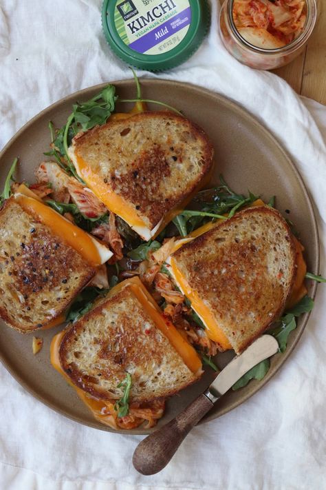 Kimchi Vegan, Kimchi Grilled Cheese, Tofu Recipes Healthy, Korean Vegan, Vegan Kimchi, Vegan Cheddar Cheese, Vegan Cheddar, Vegan Lunch Recipes, Savory Vegan