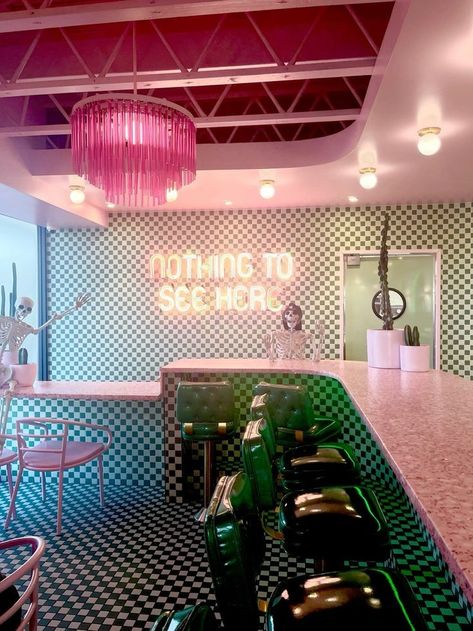 Pizzeria Design, Dream Bars, Hair Salon Interior, Creative Workspace, Waiting Area, Bar Design Restaurant, Pink Houses, Break Room, Cafe Design