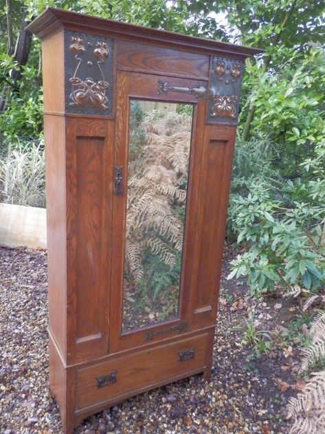 WARDROBE ARTS AND CRAFTS OAK Arts And Crafts Furniture Home Decor, Craftsman Style Furniture, Arts And Crafts Interiors, Hobbit Hole, Arts And Crafts Furniture, Desk Ideas, Craftsman Style, Antique Shops, The Hobbit