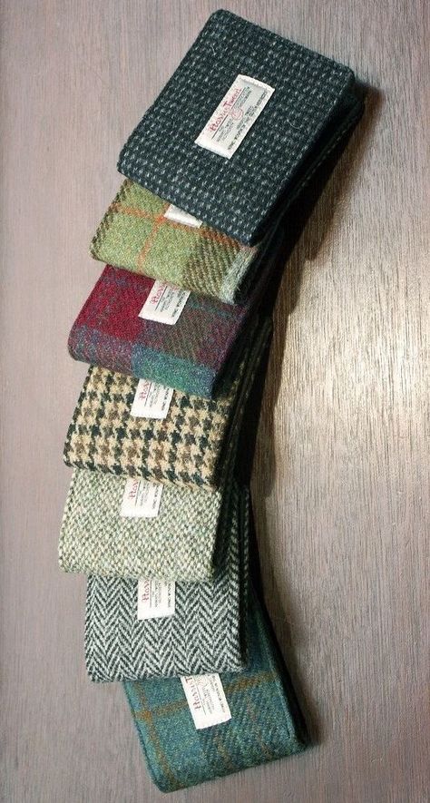 Tweed Ride, Tweed Bag, Fabric Inspiration, Wool Applique, Plaid Fabric, Harris Tweed, Fabric Projects, Look At You, Tartan Plaid