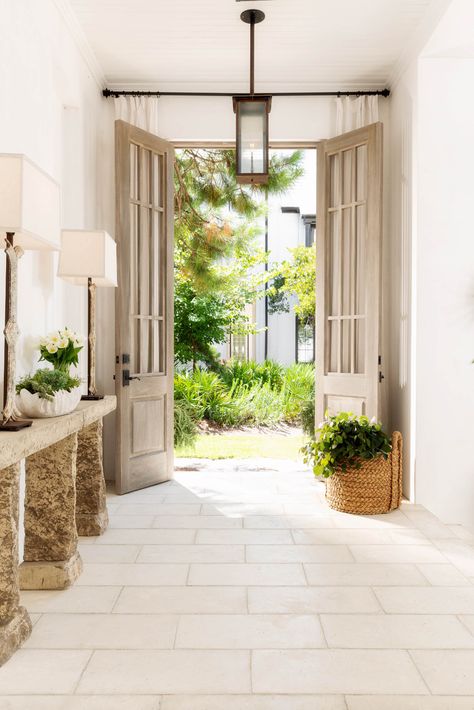 Alys Beach — Rebekah Woodard Interiors Beach Home Interiors, Beach Interior Design, Entryway Design, Beach Interior, Alys Beach, Stunning Bathrooms, Serene Bedroom, Entry Hallway, Entry Way Design