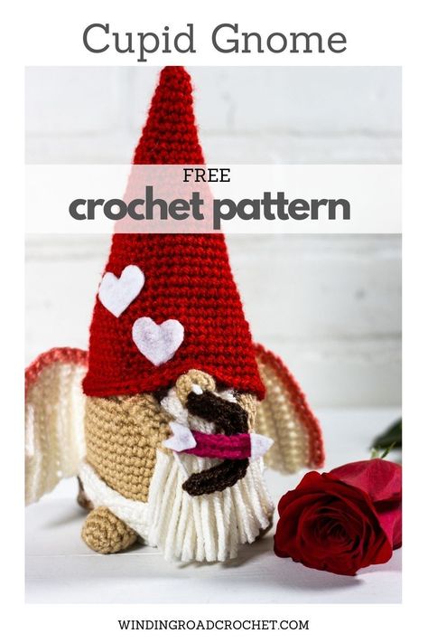 Add another gnome to your collection with the free crochet pattern for a crochet cupid gnome. This gnome is perfect for Valentine's day. Cupid Gnome, Crocheted Gnomes, Crochet Gnomes Pattern Free, Winding Road Crochet, Crochet Gnomes, Gnome Amigurumi, Crochet Store, Gnome Pattern, Confection Au Crochet