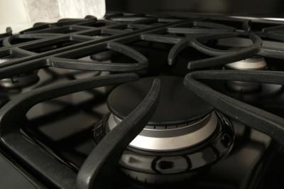 Natural Oven Cleaning, Clean Stove Grates, Clean Stove Burners, How To Clean Burners, Clean Stove Top, Cast Iron Burner, Stove Top Burners, Clean Stove, Stove Burner