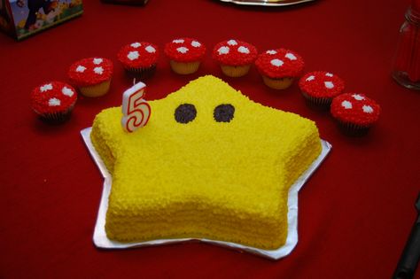 Mario Star Cake Mario Star Cake, Super Mario Star Cake, Mario Star, Star Cupcakes, Pull Apart Cake, Super Mario Birthday, Birthday Star, Cake Central, Mario Birthday