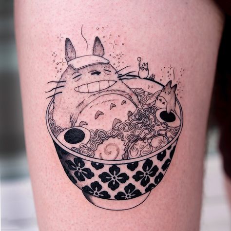 oozy on Twitter: "Totoro… " Oozy Tattoo, Miyazaki Tattoo, Totoro Tattoo, Tatuaje Studio Ghibli, Ghibli Tattoos, Korean Tattoo Artist, Simple Tattoos For Women, Tattoo Anime, Ghibli Tattoo