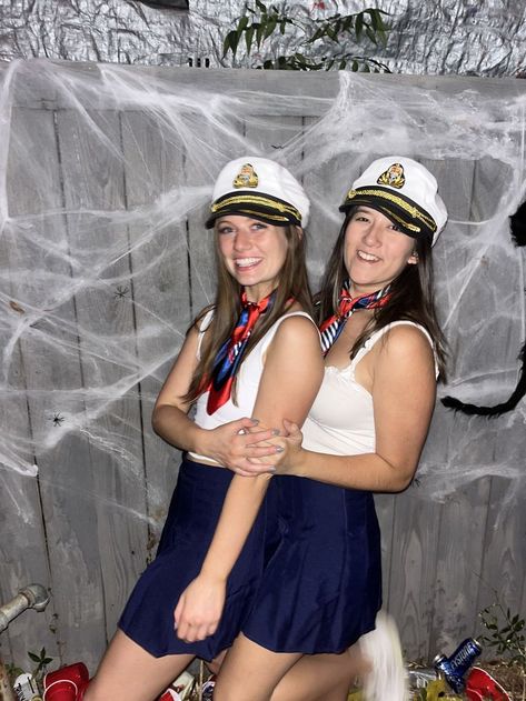 High School Halloween Costumes, College Halloween Parties, Sailor Halloween Costumes, Sailor Halloween, School Halloween Costumes, Sailor Party, Captain Costume, Pilot Costume, Carnaval Costume