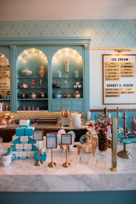 Vintage Ice Cream Shop Decor, Ice Cream Counter, Popcorn Store, Sweet Aesthetic, Ice Cream Place, Ice Cream Business, Ice Cream Brands, Vintage Ice Cream, Teal Walls