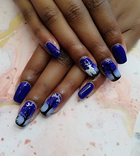 Potterheads will love these creative Harry Potter nail art ideas. From Hogwarts houses to your favorite characters, see all the best manicure ideas now. Harry Potter Nails Designs, Potter Nails, Harry Potter Nail Art, Harry Potter Nails, Fleur Delacour, Yule Ball, Awesome Nails, Harry Potter Houses, Glow Up