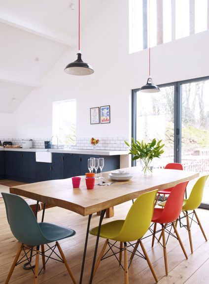 Eames Dining, Eames Dining Chair, Small Barn, Barn Interior, Eames Chairs, Kitchen Diner, Large Kitchen, Open Kitchen, Open Plan Living