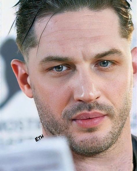 Tom Hardy Hair, Tom Hardy Aesthetic, Tom Hardy Beard, توم هاردي, Tom Hardy Haircut, Tom Hardy Actor, Tom Hardy Photos, Mens Facial, Eddie Brock