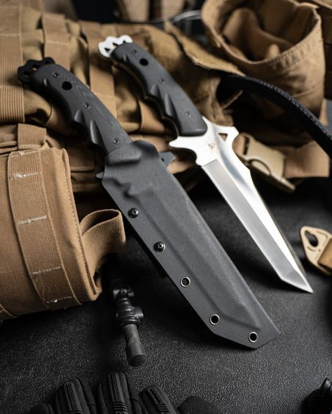 🏴‍☠️ THE REDONDA IS LIVE The Redonda is an exceptional collaboration knife by Skallywag Tactical and renowned martial artist Bram Frank. Designed specifically for the United States Marine Corps (USMC), the Redonda has never before been available for civilian purchase, making this the first run available to the world. This versatile knife comes in both Spear Point and Tanto blade designs, providing you with the option to choose a striking Black or Satin finish. Bram Frank, a personal student... Skallywag Tactical, Kabar Knife, Tanto Blade, United States Marine, United States Marine Corps, Martial Artist, Marine Corps, Tactical Gear, Satin Finish